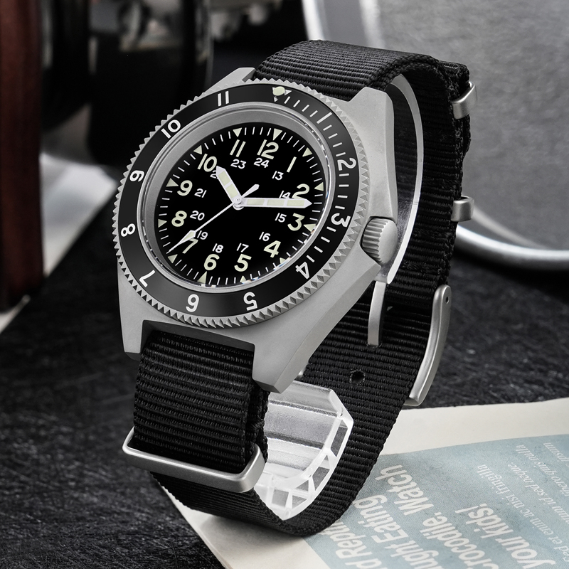 Watchdives WD1972 montre à Qua - Mens Fashion Bracelet avis et prix